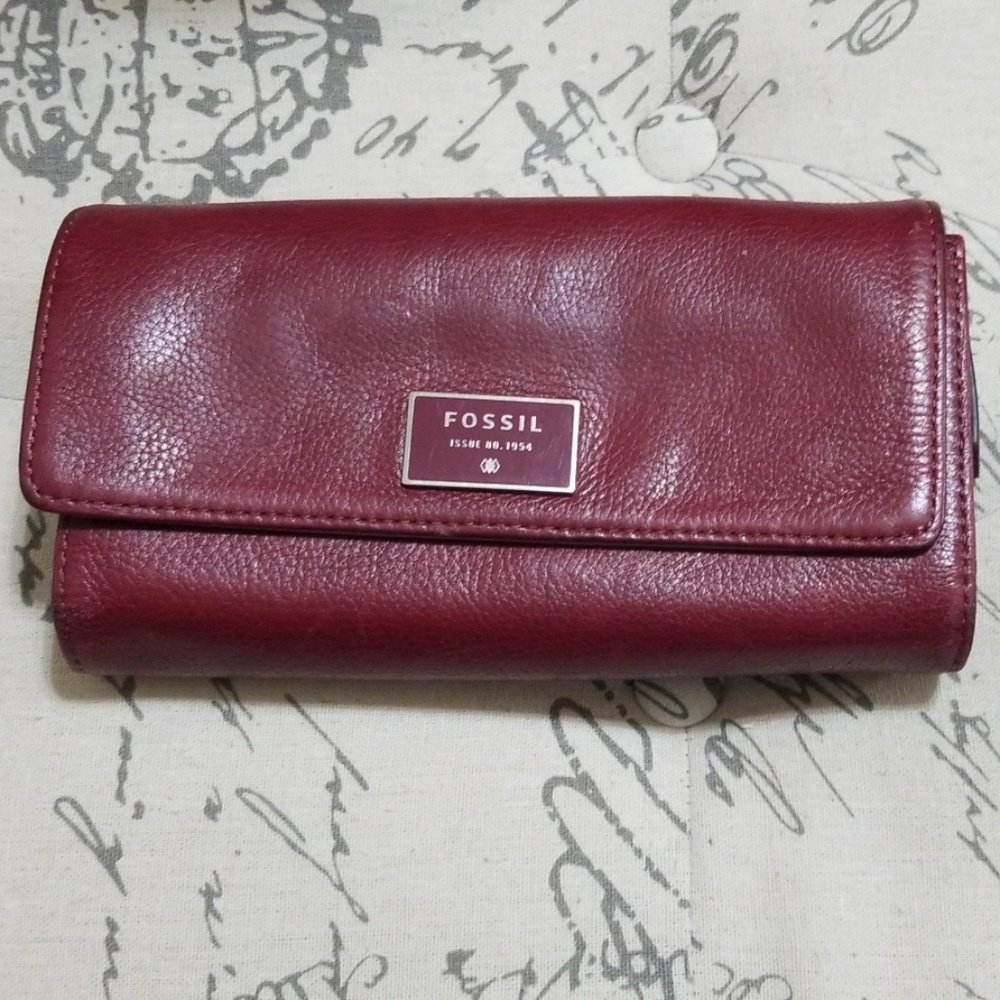 Fossil wallet